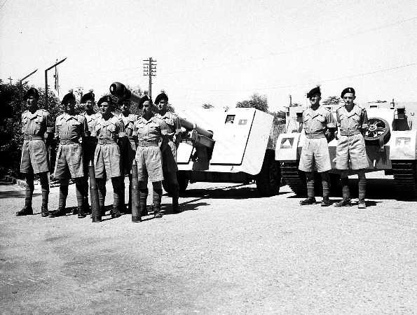  1LF  1951  Moascar Minden Camp Ismalia Anti Tank Pln  !7 Pdr822